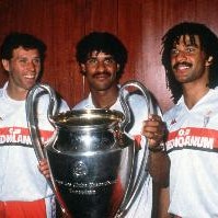 有点皮！前米兰队医：古利特曾骗我说被我家狗咬了，当时想完蛋了