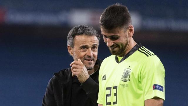 1687141196753056051.jpg Luis-Enrique-and-Unai-Simon.jpg